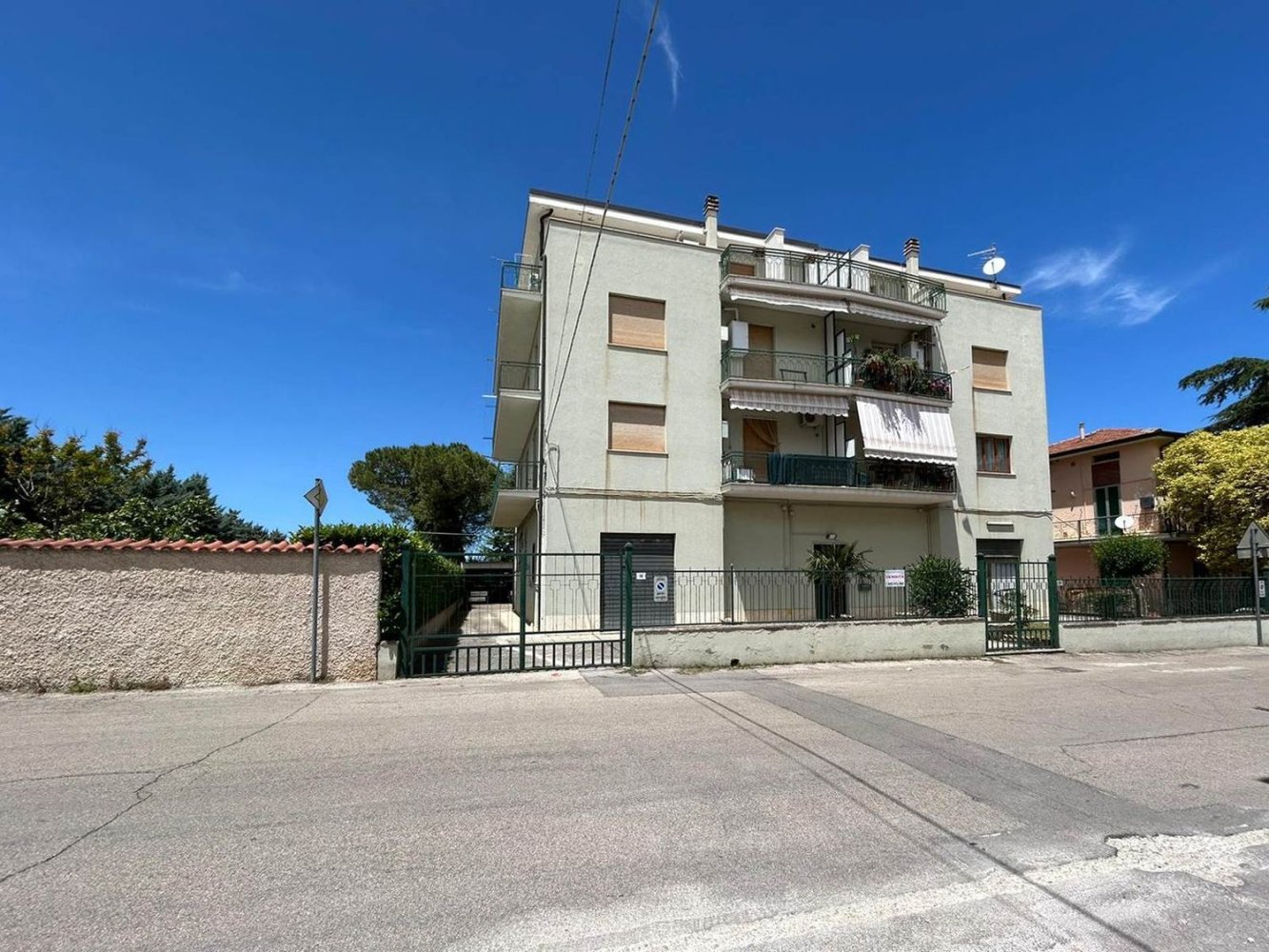 4-salle Appartement à Lanciano, Italy No. 80483