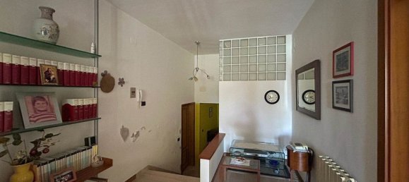 4-salle Appartement à Lanciano, Italy No. 80483 23