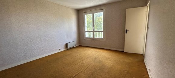 Apartamento de 2 dormitorios en Chateauroux, France No. 350873 2