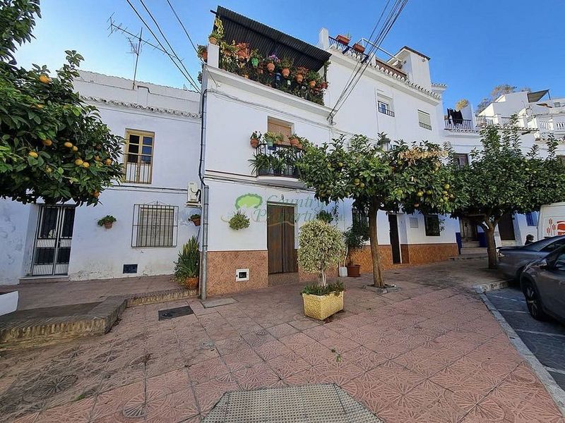 3 bedrooms Villa in Malaga, Spain No. 226863