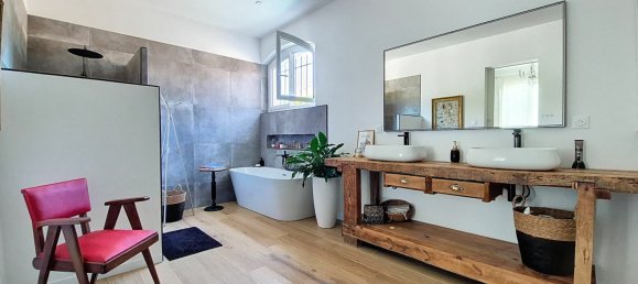 4 bedrooms House in Villenave-d'Ornon, France No. 303522 7