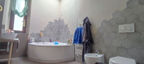 8 bedrooms Villa in Prato, Italy No. 335809 9