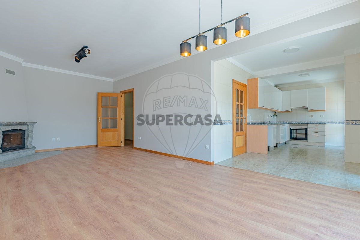 3 Schlafzimmer Wohnung in Argoncilhe, Portugal, Nr. 244136