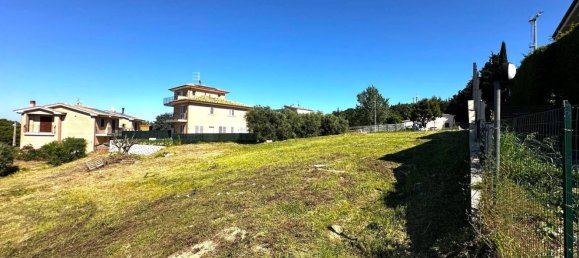  Land in Fermo, Italy No. 315420 11
