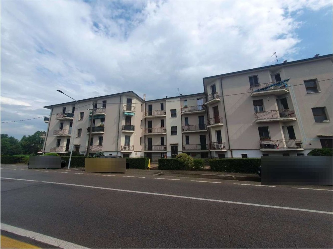 3 rooms Apartment in Crema, Italy No. 313838