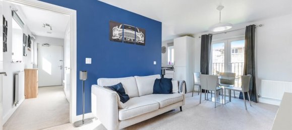 1 bedroom Apartment in Epsom, United Kingdom No. 9781 6