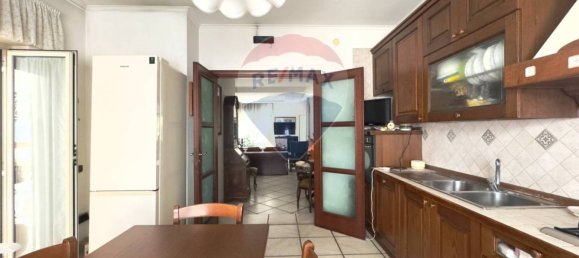 3 bedrooms Apartment in Naples, Italy No. 321879 13