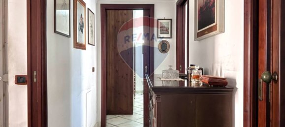 3 bedrooms Apartment in Naples, Italy No. 321879 15