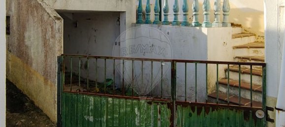 2 bedrooms House in Torres Vedras, Portugal No. 51817 3