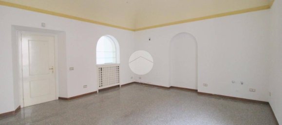 2-salle Propriété commerciale à Corte Franca, Italy No. 118165 3