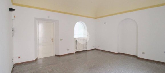 2-salle Propriété commerciale à Corte Franca, Italy No. 118165 6