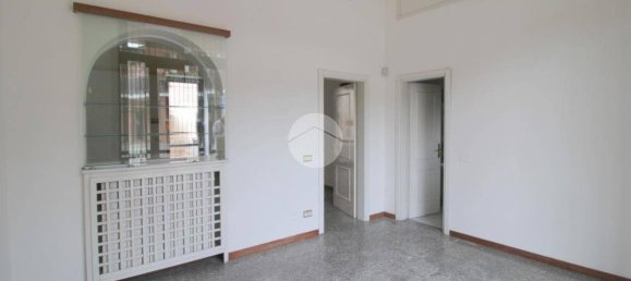 2-salle Propriété commerciale à Corte Franca, Italy No. 118165 8