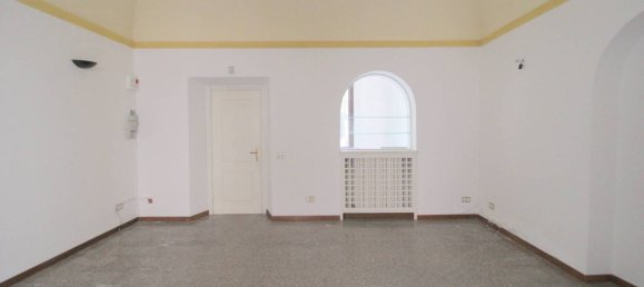 2-salle Propriété commerciale à Corte Franca, Italy No. 118165 17