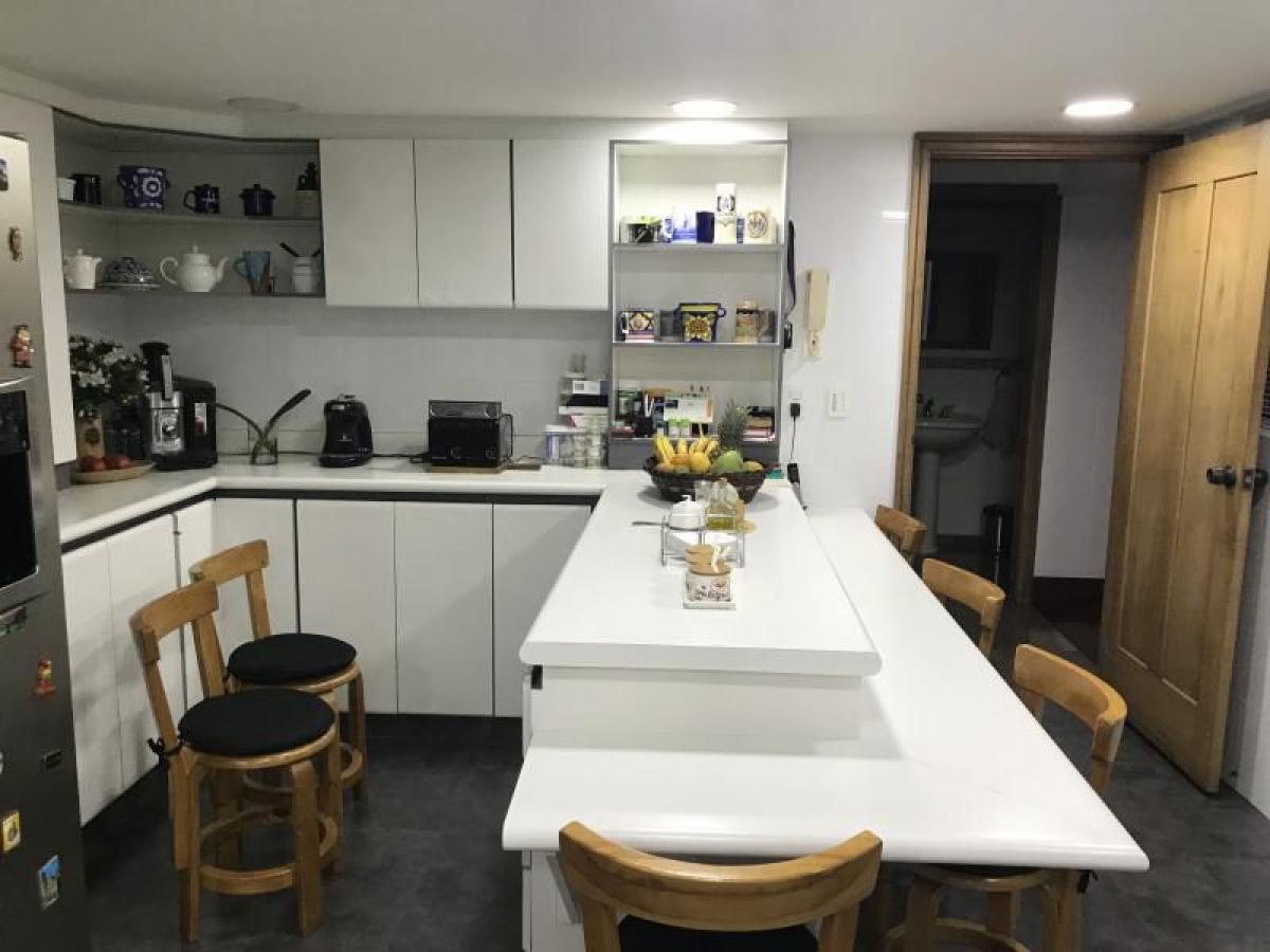 3 bedrooms House in Bogota, Colombia No. 10357