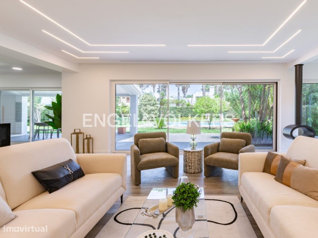 4 bedrooms House in Almada, Portugal No. 206966