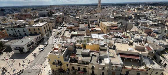 2 bedrooms Penthouse in Modugno, Italy No. 115930 2