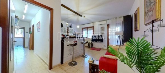 3 rooms Apartment in Rome, Italy No. 261527 5