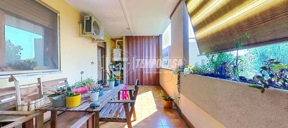 3 rooms Apartment in Rome, Italy No. 261527 3