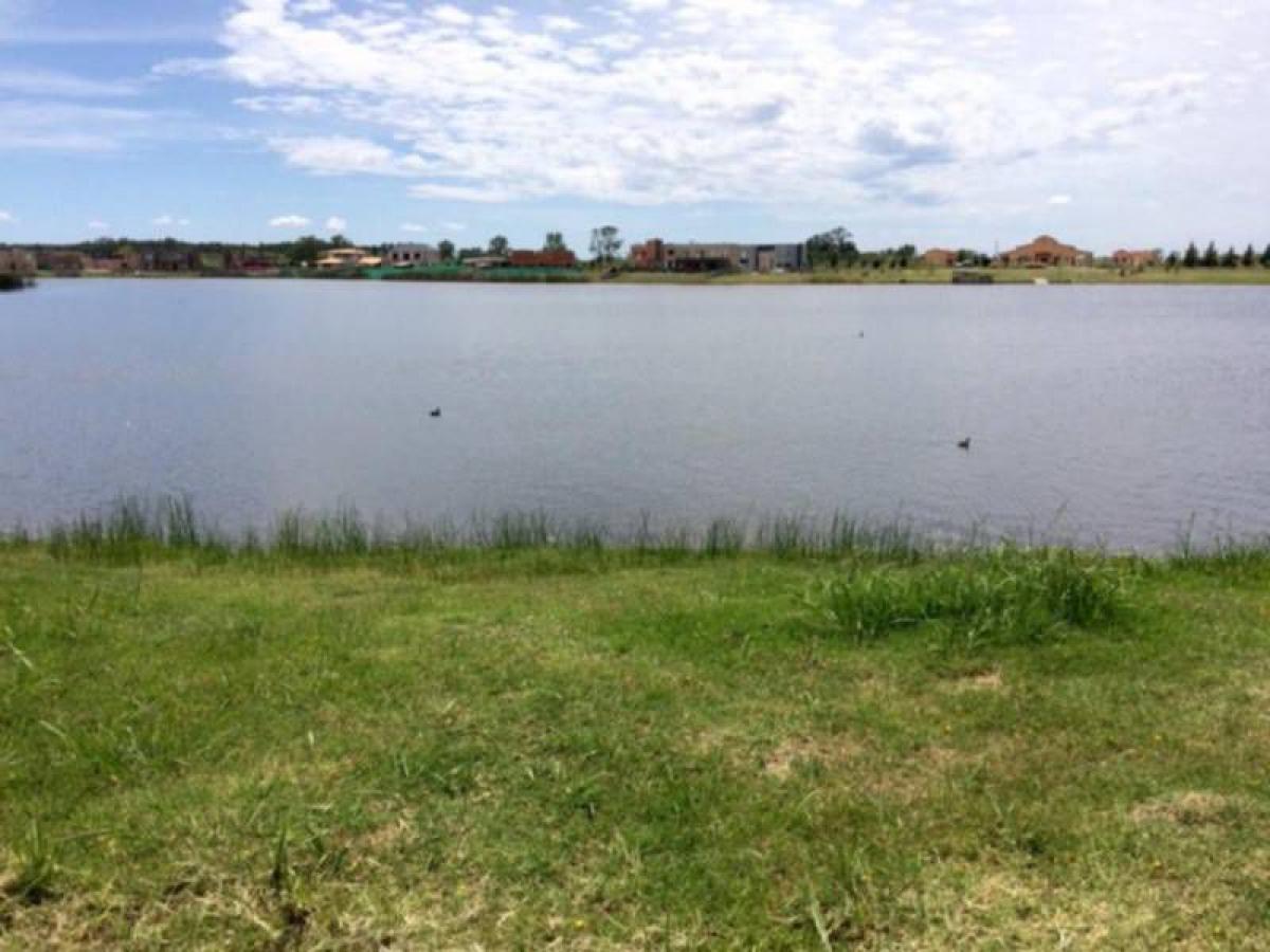 Terreno en Tigre, Argentina No. 45072