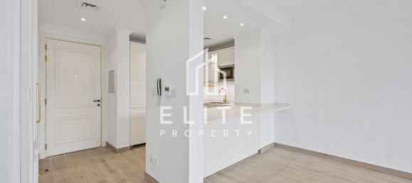 Studio in Dubai, UAE No. 113151 10