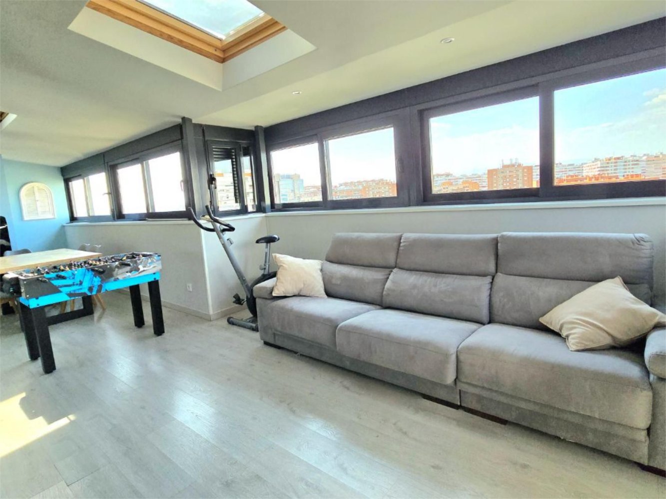 4 bedrooms Penthouse in Madrid, Spain No. 278946