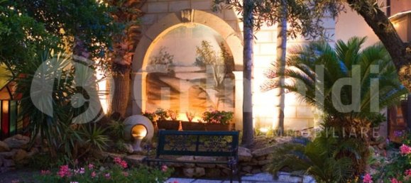 12 bedrooms Building in Messina, Italy No. 323219 8