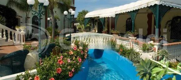 12 bedrooms Building in Messina, Italy No. 323219 7