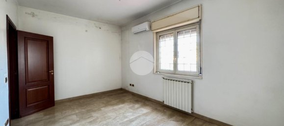 5 rooms Apartment in Palermo, Italy No. 40146 22