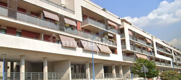 1 room Commercial property in Brescia, Italy No. 317994 2