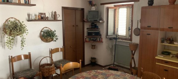 Дом с 8 комнатами в Кассинелле, Италия № 81448 16