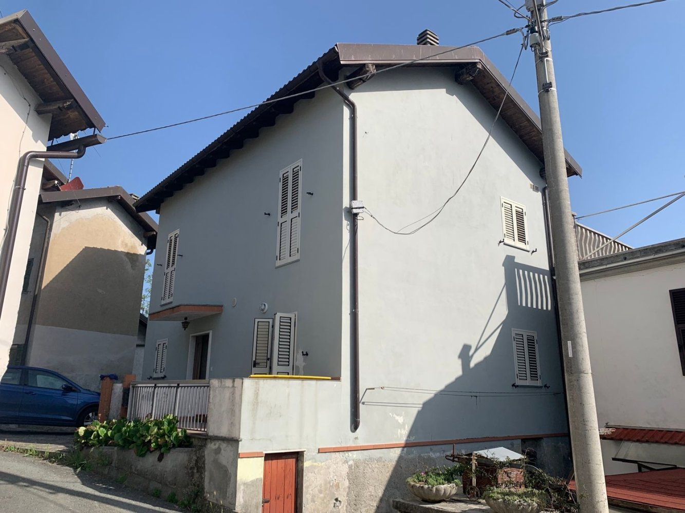 Дом с 8 комнатами в Кассинелле, Италия № 81448