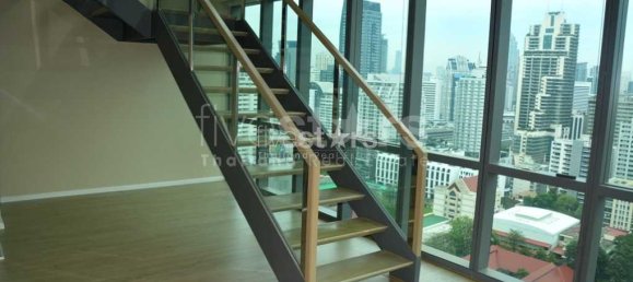 Кондоминиум  с 2 спальнями в Пляж Рейли, Таиланд № 7504 3