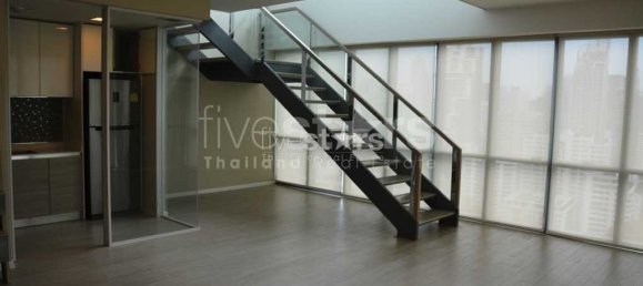 Кондоминиум  с 2 спальнями в Пляж Рейли, Таиланд № 7504 2