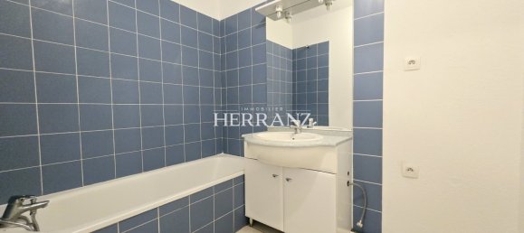 1 bedroom Apartment in Pineuilh, France No. 99611 6