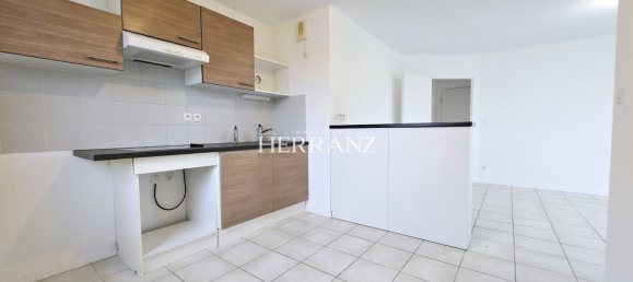 1 bedroom Apartment in Pineuilh, France No. 99611 4