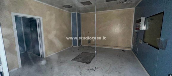 Склад 1600м² в Кремозано, Италия № 88375 22