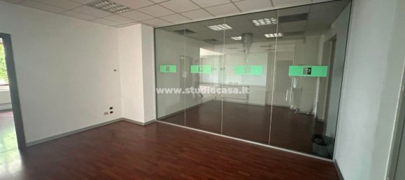 Склад 1600м² в Кремозано, Италия № 88375 11
