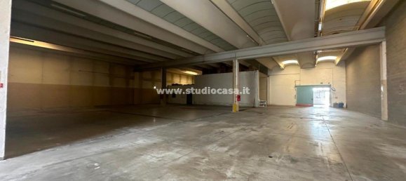 Склад 1600м² в Кремозано, Италия № 88375 19