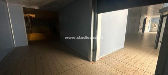 Склад 1600м² в Кремозано, Италия № 88375 28