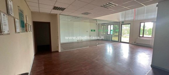 Склад 1600м² в Кремозано, Италия № 88375 13