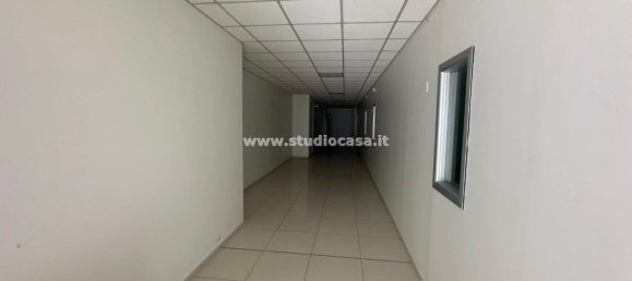 Склад 1600м² в Кремозано, Италия № 88375 30