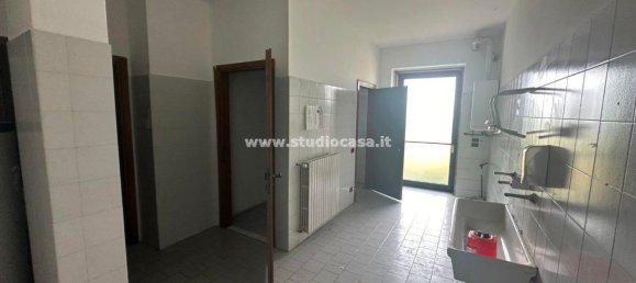 Склад 1600м² в Кремозано, Италия № 88375 32