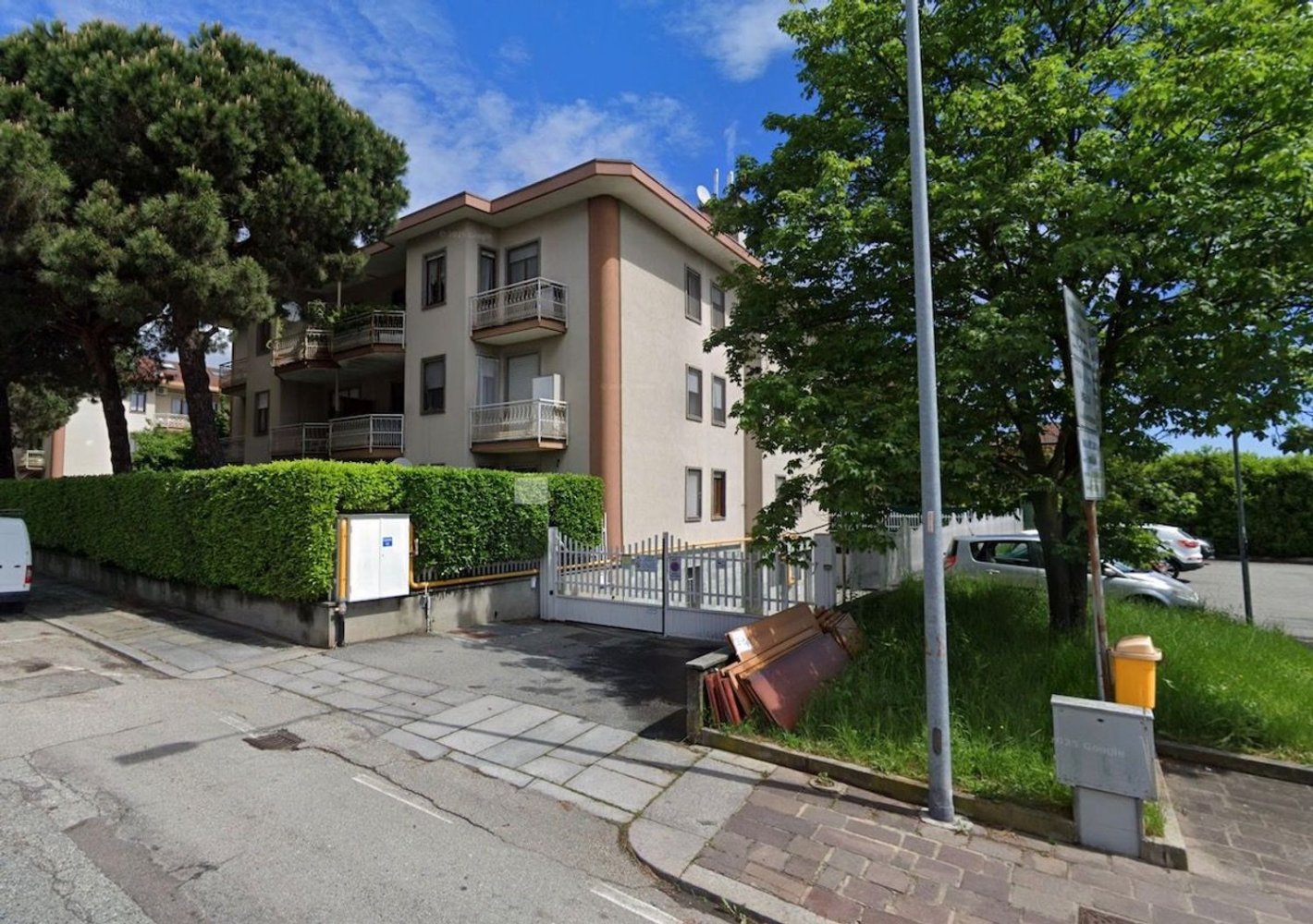 4 bedrooms Apartment in Biella, Italy No. 403697