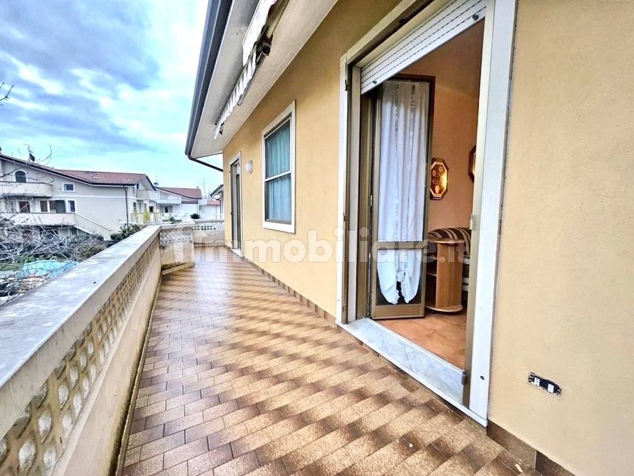 2 bedrooms Apartment in Massa, Italy No. 165698