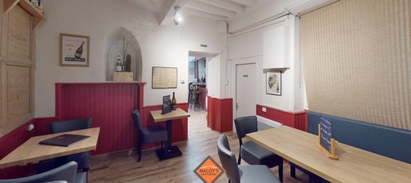 Propiedad comercial de 2 habitaciónes en Rhone, France No. 260583 6