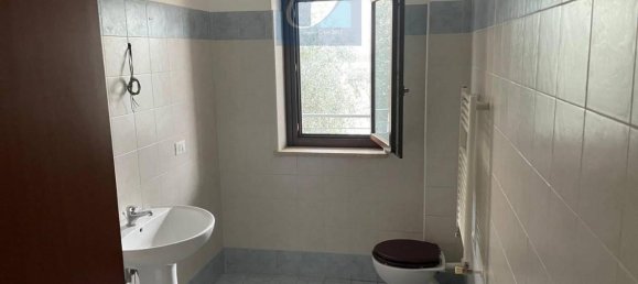Apartamento de 3 habitaciónes en Monterotondo, Italy No. 28139 12