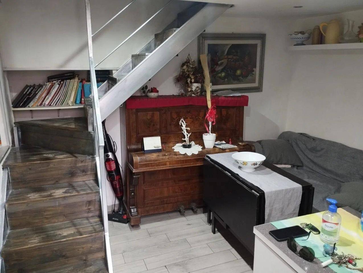 2 rooms Apartment in Naples, Italy No. 151500