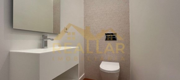 Квартира с 3 спальнями в Матозиньюш, Португалия № 161713 20