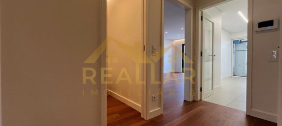 Квартира с 3 спальнями в Матозиньюш, Португалия № 161713 18