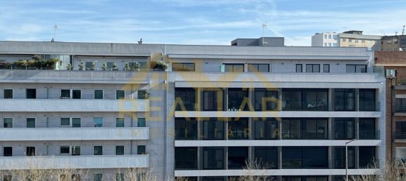 Квартира с 3 спальнями в Матозиньюш, Португалия № 161713 27